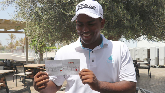 17-year-old amateur rattles off record-tying nine consecutive birdies, shoots 61