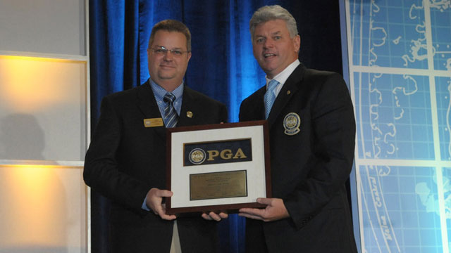 Metropolitan PGA Section presented with 2010 Herb Graffis Award