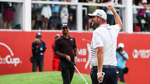 Marc Leishman opens with a 67 to lead at Kapalua