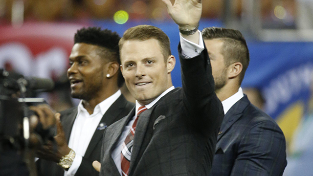 Watch former Alabama QB Greg McElroy react to his hole-in-one