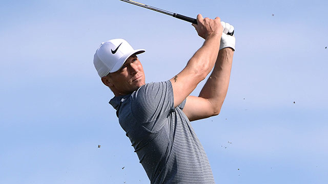 Alex Noren takes one-shot lead, Tiger Woods scratches out a 70 Saturday at Torrey Pines