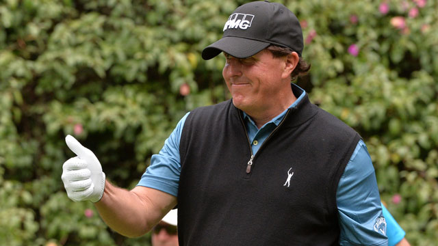 Phil Mickelson sets Presidents Cup record with his 25th victory