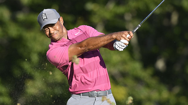 Tiger Woods fires 66 to move up leaderboard at Dell Championship