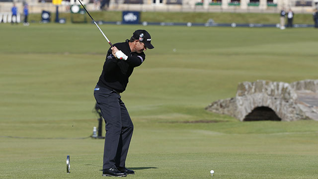 Padraig Harrington, confident again, contending after low round at Open