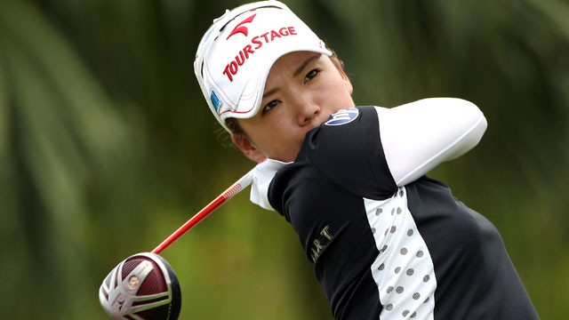 Arimura stretches lead to two over Webb at HSBC Women's Champions