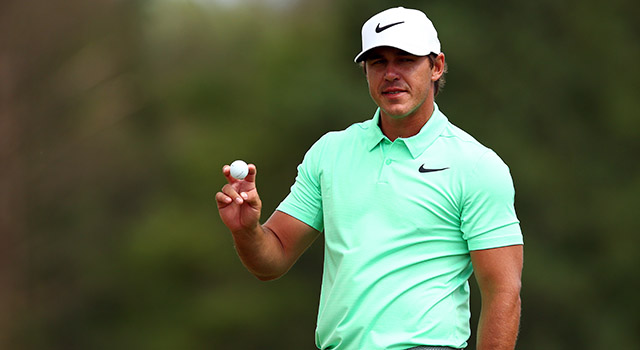 WATCH: Brooks Koepka sinks 41-footer to take lead at US Open