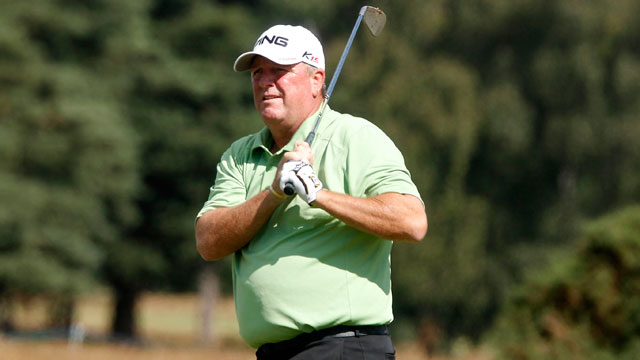Calcavecchia among three co-leaders after 36 holes at Senior British Open