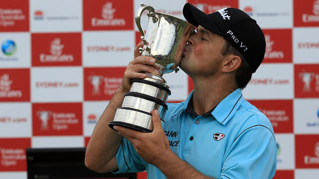 Chalmers captures Australian Open, Woods rallies but finishes solo third