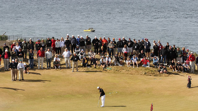 Chambers Bay experiments with set-ups in advance of 2015 U.S. Open