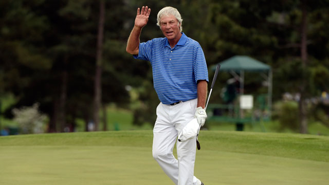 Ben Crenshaw completes emotional Masters farewell to tears and cheers