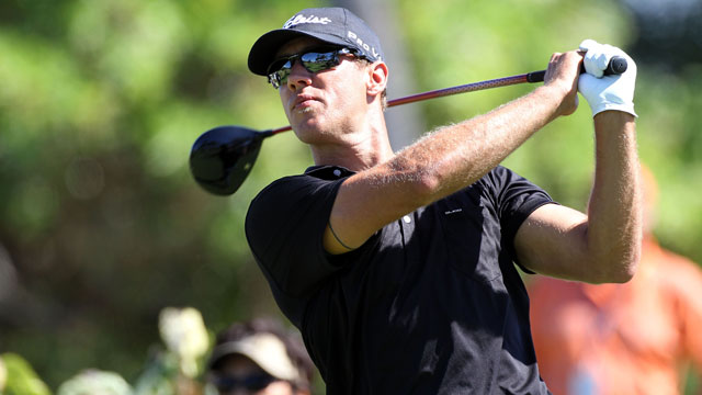 DeLaet happy to be back to golf after back surgery, leads Sony Open