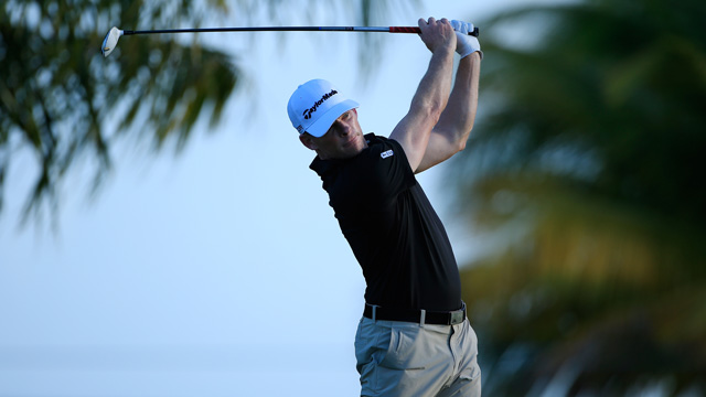 James Driscoll leads Puerto Rico Open by one after record-tying 63
