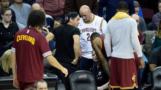 Jason Day's wife Ellie injured as LeBron James plows into crowd