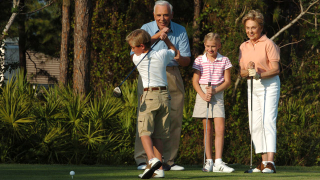 Family Golf Month offers many ways for families to enjoy golf together