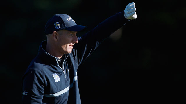 Notebook: Injured Jim Furyk now an assistant at Presidents Cup