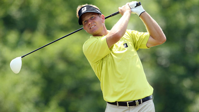 Hurley leads United Leasing C'ship by two shots after second round