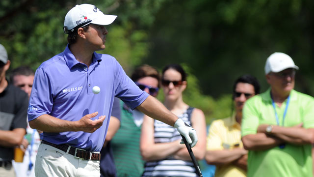 Notebook: Kevin Kisner happily staying where talk isn't all golf