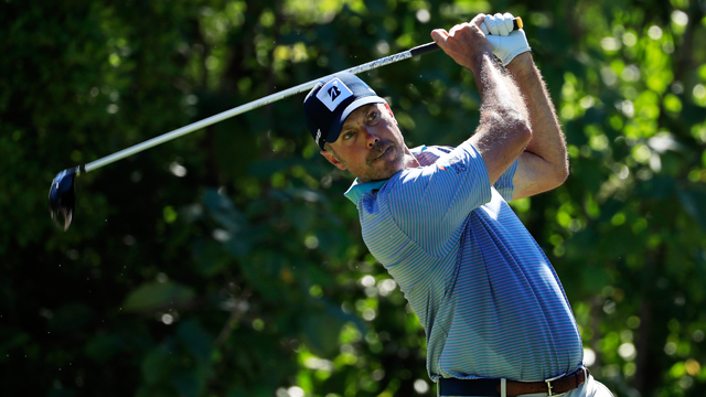 Matt Kuchar builds two-shot lead at Mayakoba Golf Classic