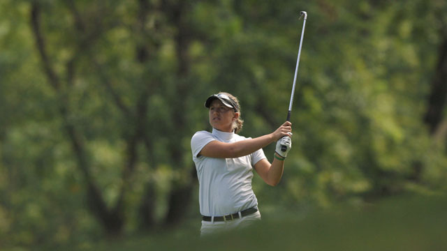 Striving for LPGA Tour, Laura Kueny is role model for cancer survivors