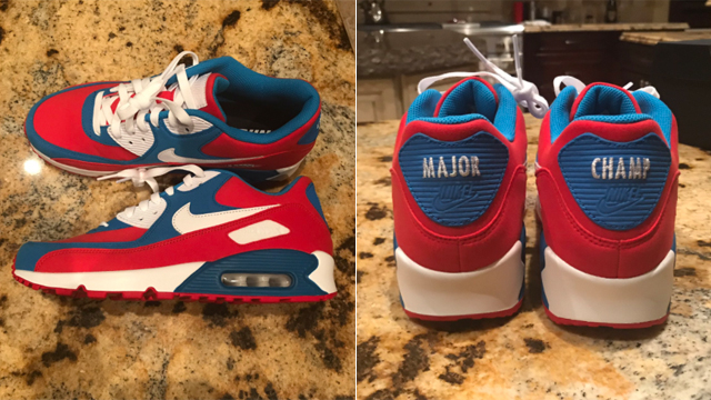 Michelle Wie gifts 'major champ' sneakers to Justin Thomas