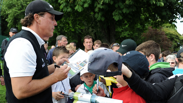 Mickelson could claim No. 1 ranking with victory in Barclays Scottish Open