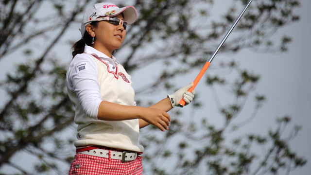 Mika Miyazato leads Evian C'ship by one over Lydia Ko after second round