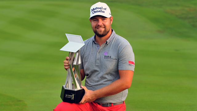 Ryan Moore wins CIMB Classic in Monday playoff over Gary Woodland