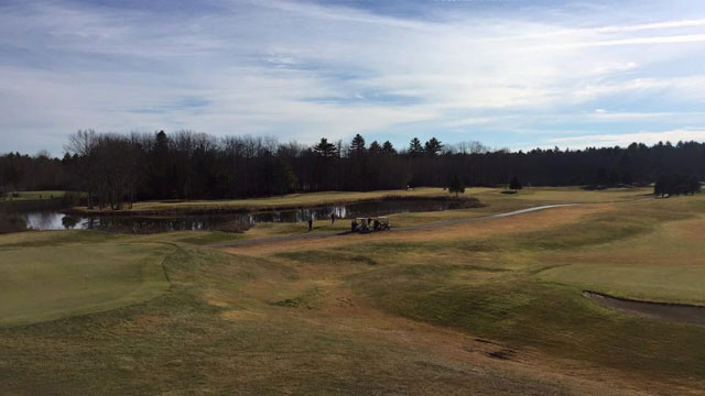 Wacky, warm weather keeping Maine golfers on course longer than usual