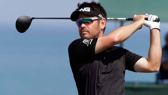 Louis Oosthuizen shares lead at Qatar Masters with Pablo Larrazabal