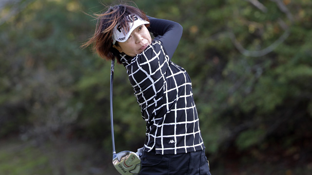 Shiho Oyama leads Mizuno Classic, Stacy Lewis three back after first day