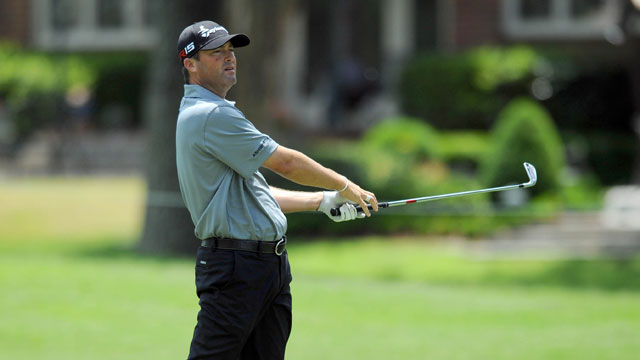 A week after his father's death, Ryan Palmer in contention at Barclays