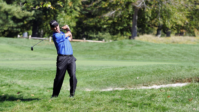 Back in swing, Ryder Captain Pavin grabs lead at Administaff Classic 