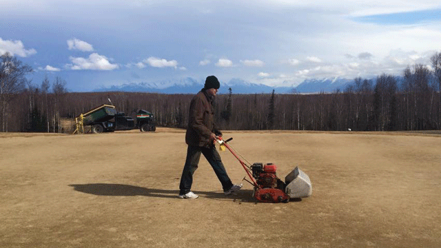 After snowless winter, Alaska golfers revel in early golf course openings
