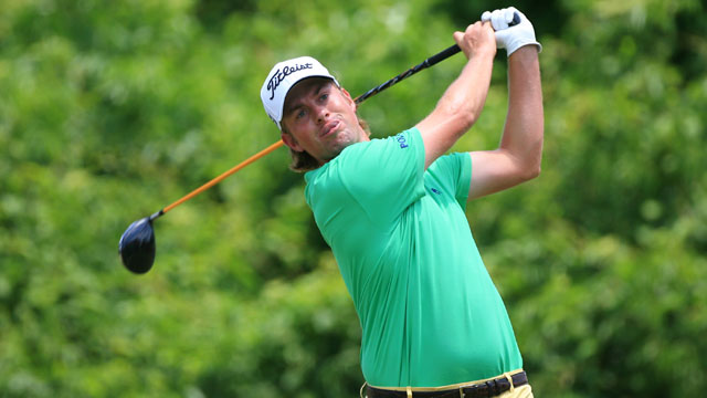 Simpson pulls into tie with Watson after third round of Zurich Classic