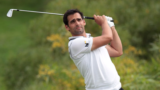 Slattery leads Wales Open as winds push many scores into 80s and above