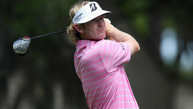 Snedeker makes cut at RBC Heritage as rain-delayed second round ends