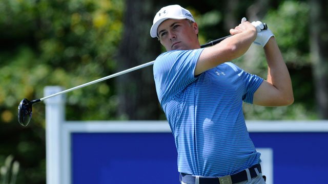 Hoffman leads; Spieth misses another cut