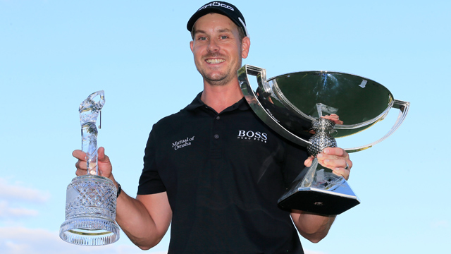 Henrik Stenson wins FedExCup with three-shot win at Tour Championship 