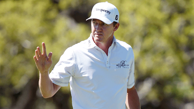 Jimmy Walker leads hometown Valero Texas Open by one after second round