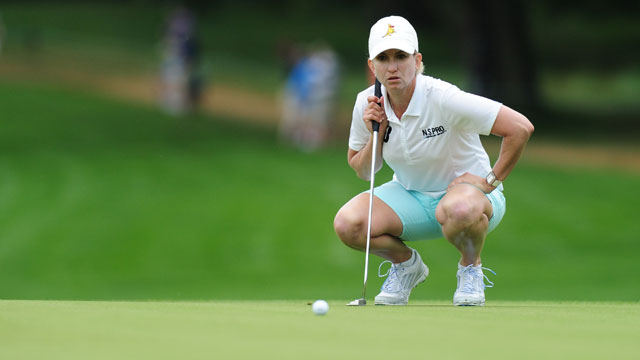 Karrie Webb shares first-day lead at rain-halted U.S. Women's Open