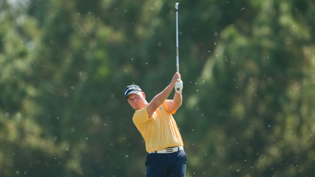 Warren of Maine jumps out to Day 1 lead at PGA Assistant Championship