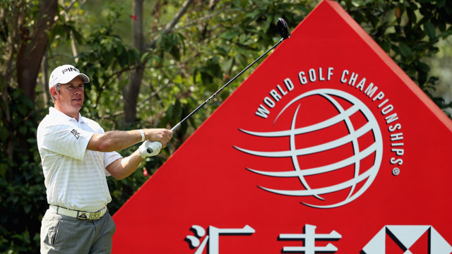 Westwood shoots 61 to share lead at HSBC Champions with Oosthuizen