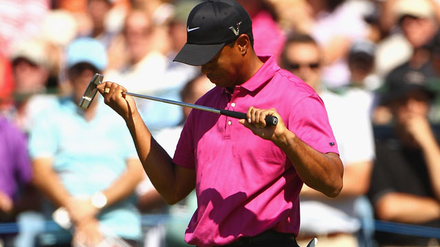 Woods struggles on greens, cards 69 in first round of Australian Masters