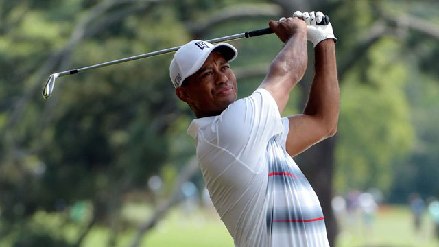 Tiger Woods gets hot after bad start, shoots 68 at Quicken Loans National