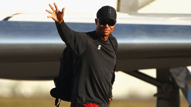 Woods faces subdued reception as he returns to defend Australian Masters